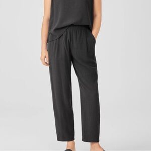 Eileen Fisher Mini Check Crepe Tapered Pant
Easy Fit Ankle Length Black S/P Nwt
